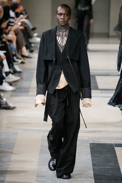 Look 42